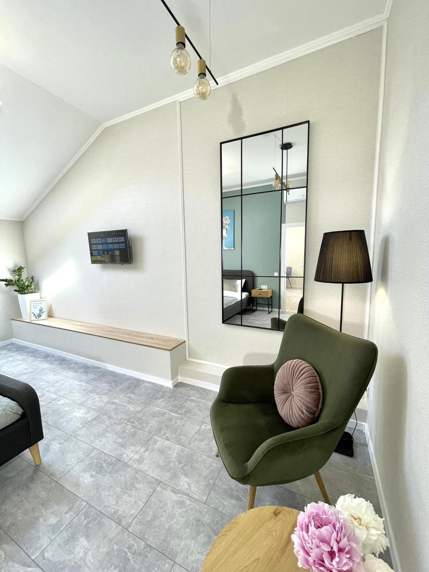 Modern Apartment, 5Mins To Rynok Square Lviv Eksteriør billede